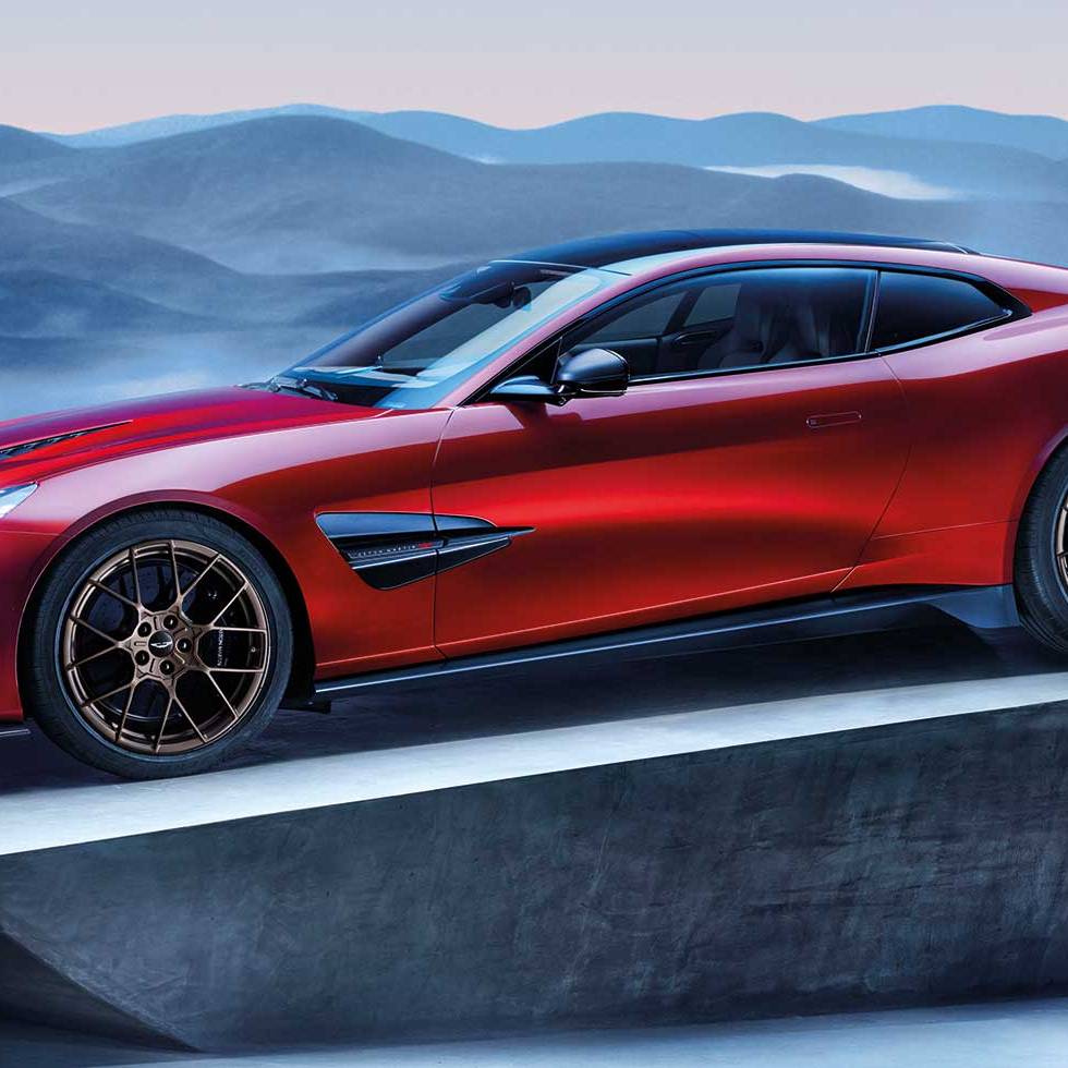 Aston Martin Vanquish